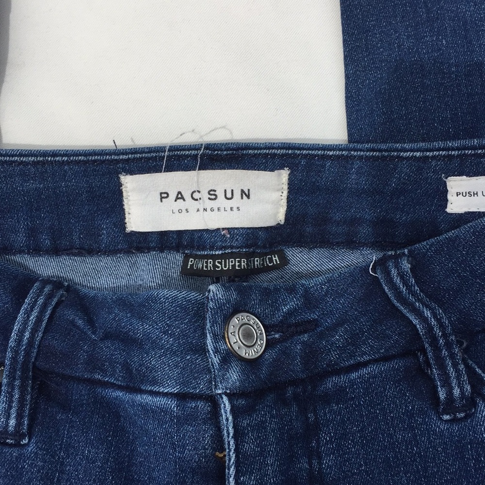 PacSun - Picture 2 of 4